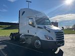 Used 2020 Freightliner Cascadia Detroit DD13 Semi Truck with Sleeper Cab for sale #355087 - photo 1