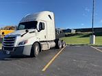 Used 2020 Freightliner Cascadia Detroit DD13 Semi Truck with Sleeper Cab for sale #355087 - photo 3
