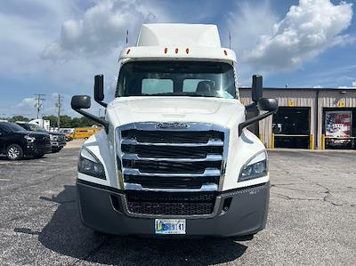 Used 2020 Freightliner Cascadia Detroit DD15AT Semi Truck for sale #355229 - photo 2