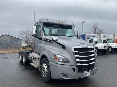 Used 2020 Freightliner Cascadia Detroit DD15AT Semi Truck for sale #355321 - photo 1