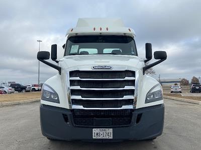 Used 2020 Freightliner Cascadia Detroit DD13 Semi Truck for sale #355347 - photo 2