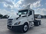 Used 2020 Freightliner Cascadia Detroit DD13 Semi Truck for sale #355349 - photo 1