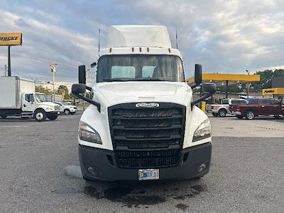 Used 2020 Freightliner Cascadia Detroit DD13 Semi Truck for sale #355384 - photo 2