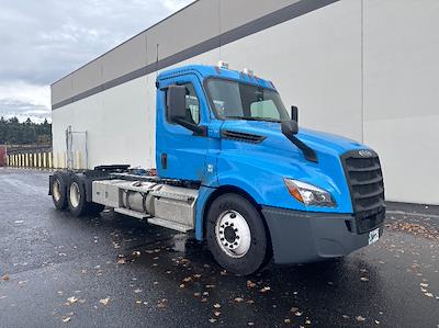 Used 2020 Freightliner Cascadia Detroit DD15AT Semi Truck for sale #355526 - photo 1