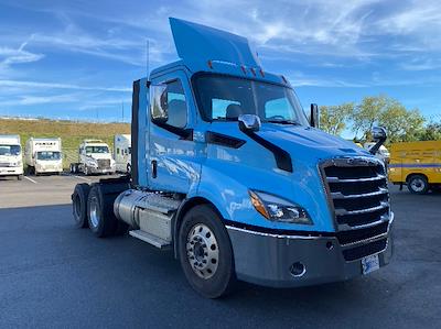 Used 2020 Freightliner Cascadia Detroit DD13 Semi Truck for sale #355685 - photo 1