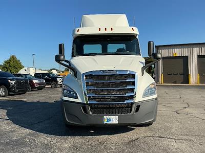 Used 2020 Freightliner Cascadia Detroit DD13 Semi Truck for sale #355694 - photo 2