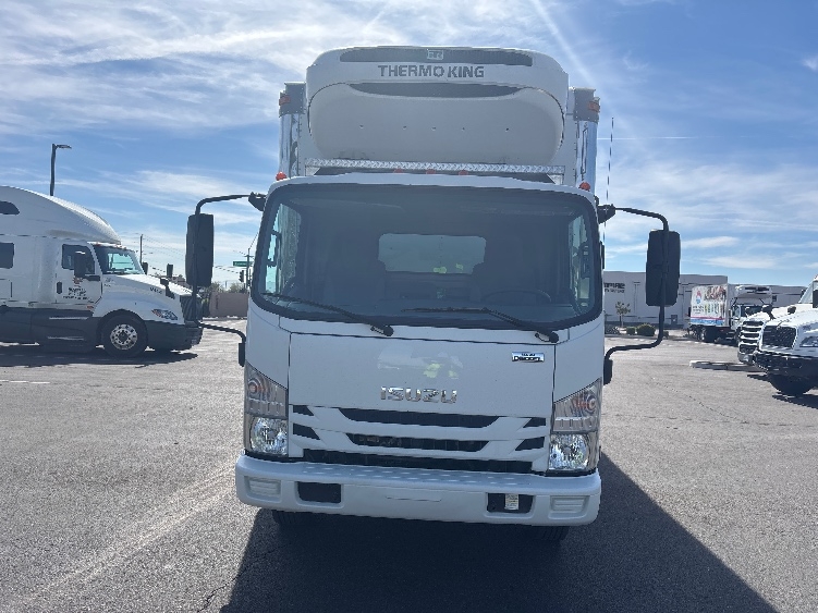 Used 2020 Isuzu NRR - photo 2