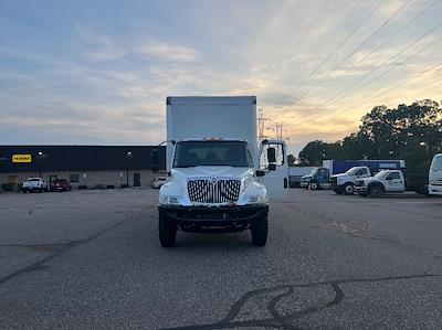 Used 2020 International MV Box Truck for sale #356028 - photo 2