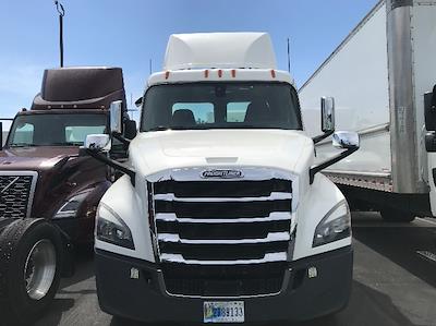 Used 2020 Freightliner Cascadia Detroit DD15AT Semi Truck for sale #356032 - photo 2