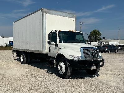 Used 2020 International MV Box Truck with Liftgate for sale #356143 - photo 1