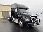 Used 2020 Freightliner Cascadia Detroit DD15AT Semi Truck with Sleeper Cab for sale #356266 - photo 1