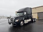 Used 2020 Freightliner Cascadia Detroit DD15AT Semi Truck with Sleeper Cab for sale #356266 - photo 3