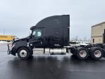 Used 2020 Freightliner Cascadia Detroit DD15AT Semi Truck with Sleeper Cab for sale #356266 - photo 4