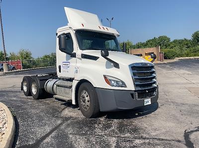 Used 2020 Freightliner Cascadia Detroit DD13 Semi Truck for sale #356289 - photo 1