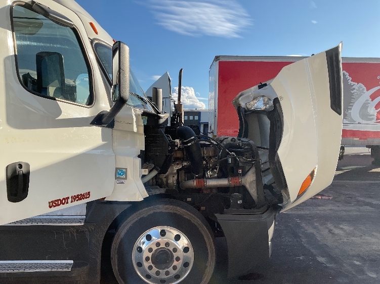 Used 2020 Freightliner Cascadia - photo 22