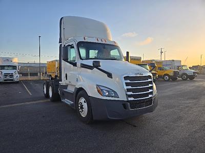 Used 2020 Freightliner Cascadia Detroit DD15AT Semi Truck for sale #356344 - photo 1