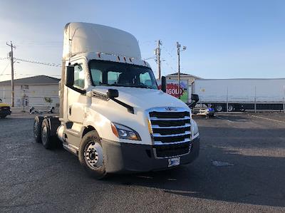 Used 2020 Freightliner Cascadia Detroit DD15AT Semi Truck for sale #356348 - photo 1