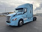 Used 2020 Freightliner Cascadia Detroit DD15AT Semi Truck with Sleeper Cab for sale #356392 - photo 3