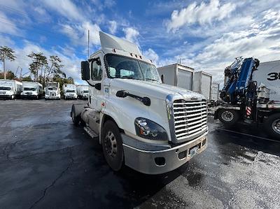 Used 2020 Freightliner Cascadia Detroit DD13 Semi Truck for sale #356602 - photo 1