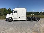 Used 2020 Freightliner Cascadia Detroit DD15AT Semi Truck with Sleeper Cab for sale #356673 - photo 4