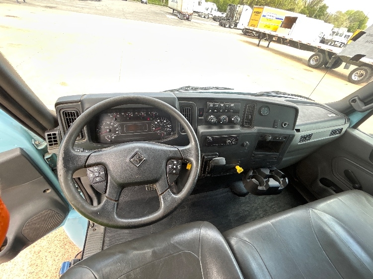 Used 2020 International MV - photo 20