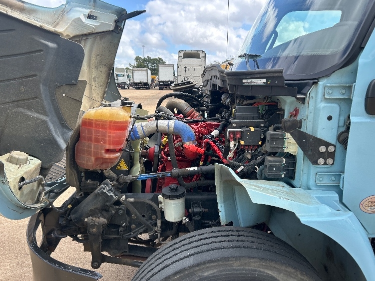 Used 2020 International MV - photo 26