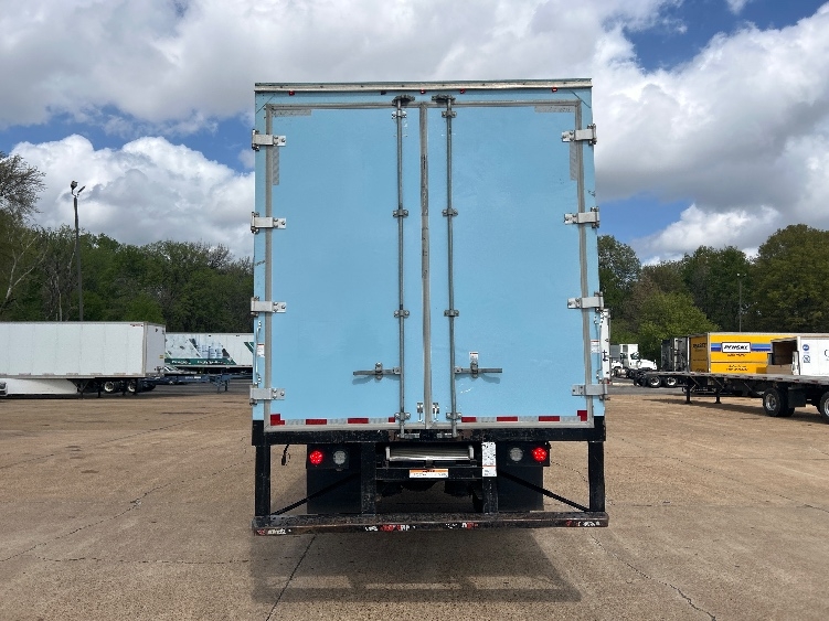 Used 2020 International MV - photo 9