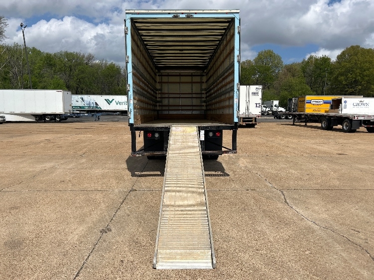 Used 2020 International MV - photo 11