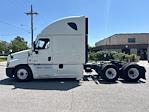 Used 2020 Freightliner Cascadia Detroit DD15AT Semi Truck with Sleeper Cab for sale #356864 - photo 4