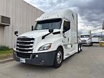 Used 2020 Freightliner Cascadia Detroit DD15AT Semi Truck with Sleeper Cab for sale #356905 - photo 3