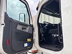 Used 2020 Freightliner Cascadia Detroit DD15AT Semi Truck with Sleeper Cab for sale #356905 - photo 9