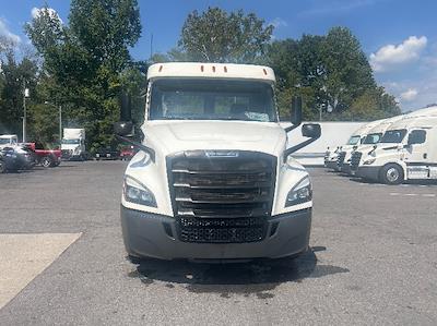 Used 2020 Freightliner Cascadia Detroit DD15AT Semi Truck for sale #356928 - photo 2