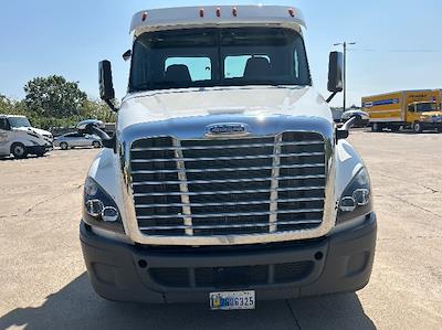 Used 2020 Freightliner Cascadia Detroit DD13 Semi Truck for sale #356969 - photo 2