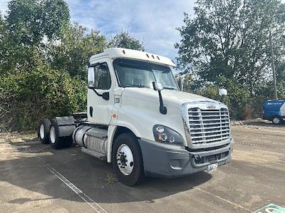 Used 2020 Freightliner Cascadia Detroit DD13 Semi Truck for sale #356970 - photo 1