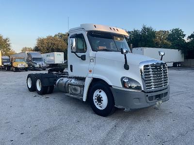 Used 2020 Freightliner Cascadia Detroit DD13 Semi Truck for sale #356971 - photo 1