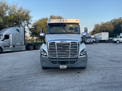 Used 2020 Freightliner Cascadia Detroit DD13 Semi Truck for sale #356971 - photo 2
