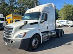 Used 2020 Freightliner Cascadia Detroit DD15AT Semi Truck with Sleeper Cab for sale #357045 - photo 3