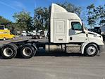 Used 2020 Freightliner Cascadia Detroit DD15AT Semi Truck with Sleeper Cab for sale #357045 - photo 8