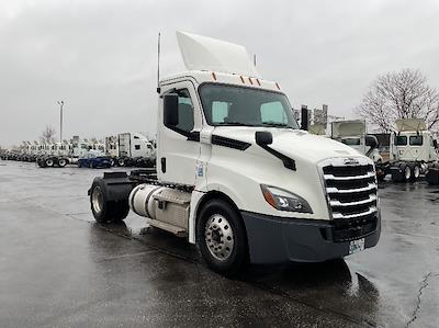 Used 2020 Freightliner Cascadia - photo 1
