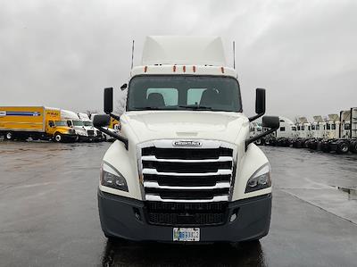 Used 2020 Freightliner Cascadia - photo 1