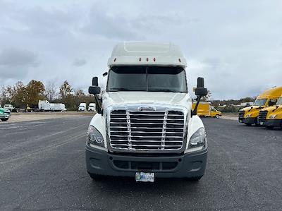 Used 2020 Freightliner Cascadia Detroit DD13 Semi Truck with Sleeper Cab for sale #357194 - photo 2