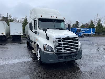 Used 2020 Freightliner Cascadia Detroit DD13 Semi Truck with Sleeper Cab for sale #357196 - photo 1