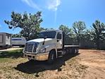 Used 2018 Freightliner Cascadia Sleeper Cab Morgan Truck Body Flatbed Truck for sale #357320 - photo 3
