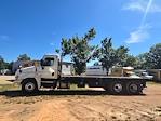 Used 2018 Freightliner Cascadia Sleeper Cab Morgan Truck Body Flatbed Truck for sale #357320 - photo 4