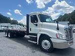 Used 2018 Freightliner Cascadia Sleeper Cab Morgan Truck Body Flatbed Truck for sale #357321 - photo 1