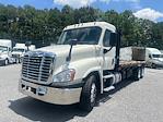Used 2018 Freightliner Cascadia Sleeper Cab Morgan Truck Body Flatbed Truck for sale #357321 - photo 3