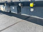 Used 2018 Freightliner Cascadia Day Cab Morgan Truck Body Flatbed Truck for sale #357322 - photo 5
