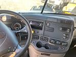 Used 2018 Freightliner Cascadia Day Cab Flatbed Truck for sale #357323 - photo 18