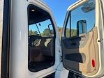 Used 2018 Freightliner Cascadia Day Cab Flatbed Truck for sale #357323 - photo 20