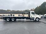 Used 2018 Freightliner Cascadia Sleeper Cab Morgan Truck Body Flatbed Truck for sale #357324 - photo 15